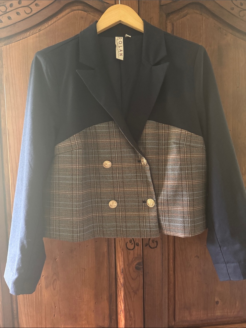 EUC DOLAN MIXED FABRIC NAVY PLAID CROPPED DOUBLE BREASTED BLAZER. SIZE L
